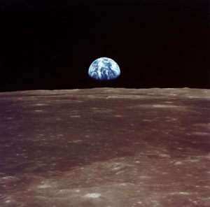 apollo 11 picture of the earth from the moon
